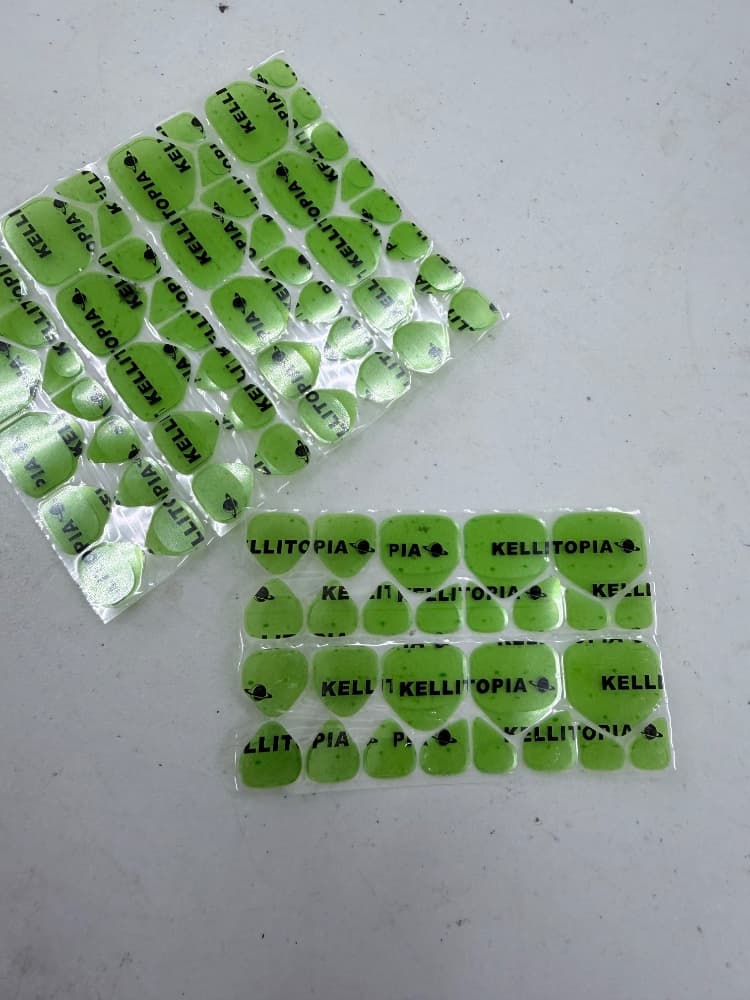 (滿300出貨)全尺碼 腳甲牢牢果凍膠 9張